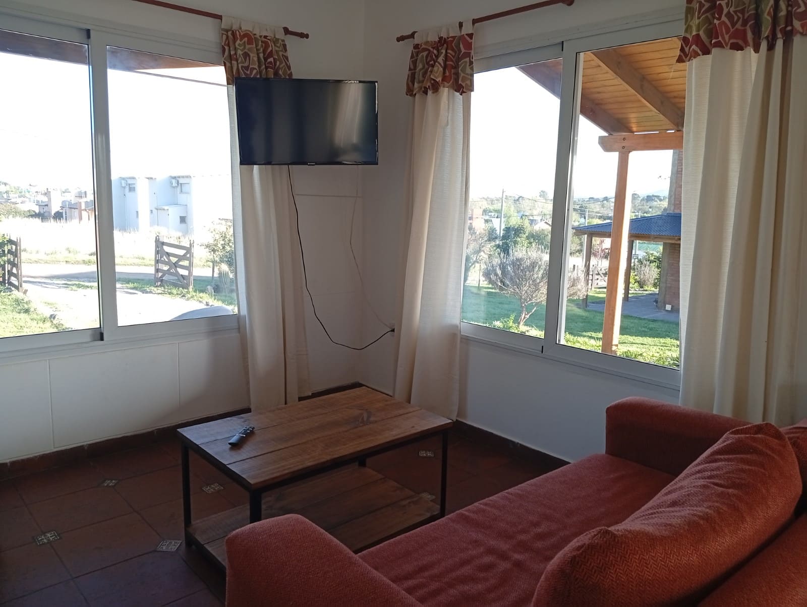 cardones - complejo de cabañas Cerro Ceferino sierra de la ventana